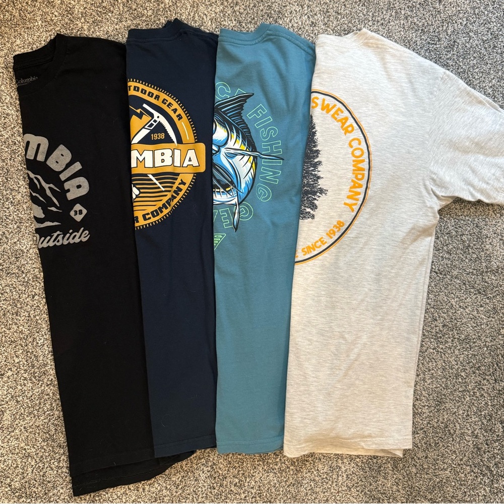 Columbia Men's Graphic T-Shirts size Large bundle of four